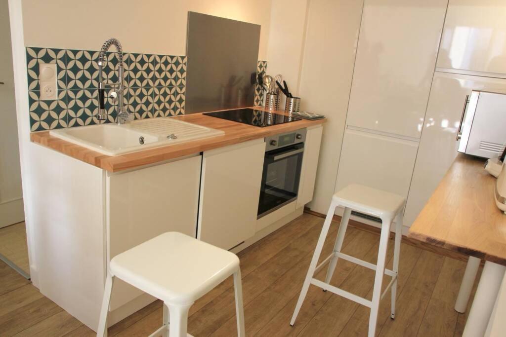 Superbe Duplex De 70M2 Avec 2 Chambres En Hyper Centre Au Calme Sur Cour Classe 3 Etoiles Avec Parking En Option 라로셸 외부 사진