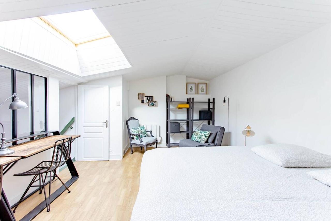 Superbe Duplex De 70M2 Avec 2 Chambres En Hyper Centre Au Calme Sur Cour Classe 3 Etoiles Avec Parking En Option 라로셸 외부 사진